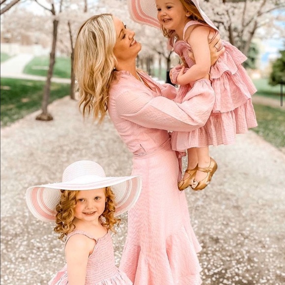 Rachel Parcell Seersucker long sleeve wrap dress - Picture 10 of 11